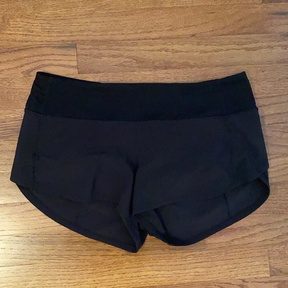 Lululemon shorts - Picture 1 of 3